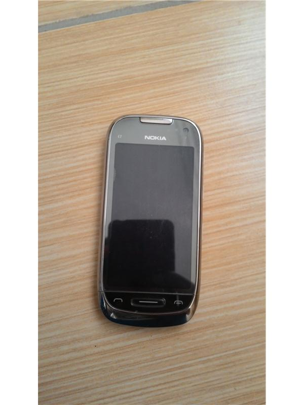 Nokia C7-00 